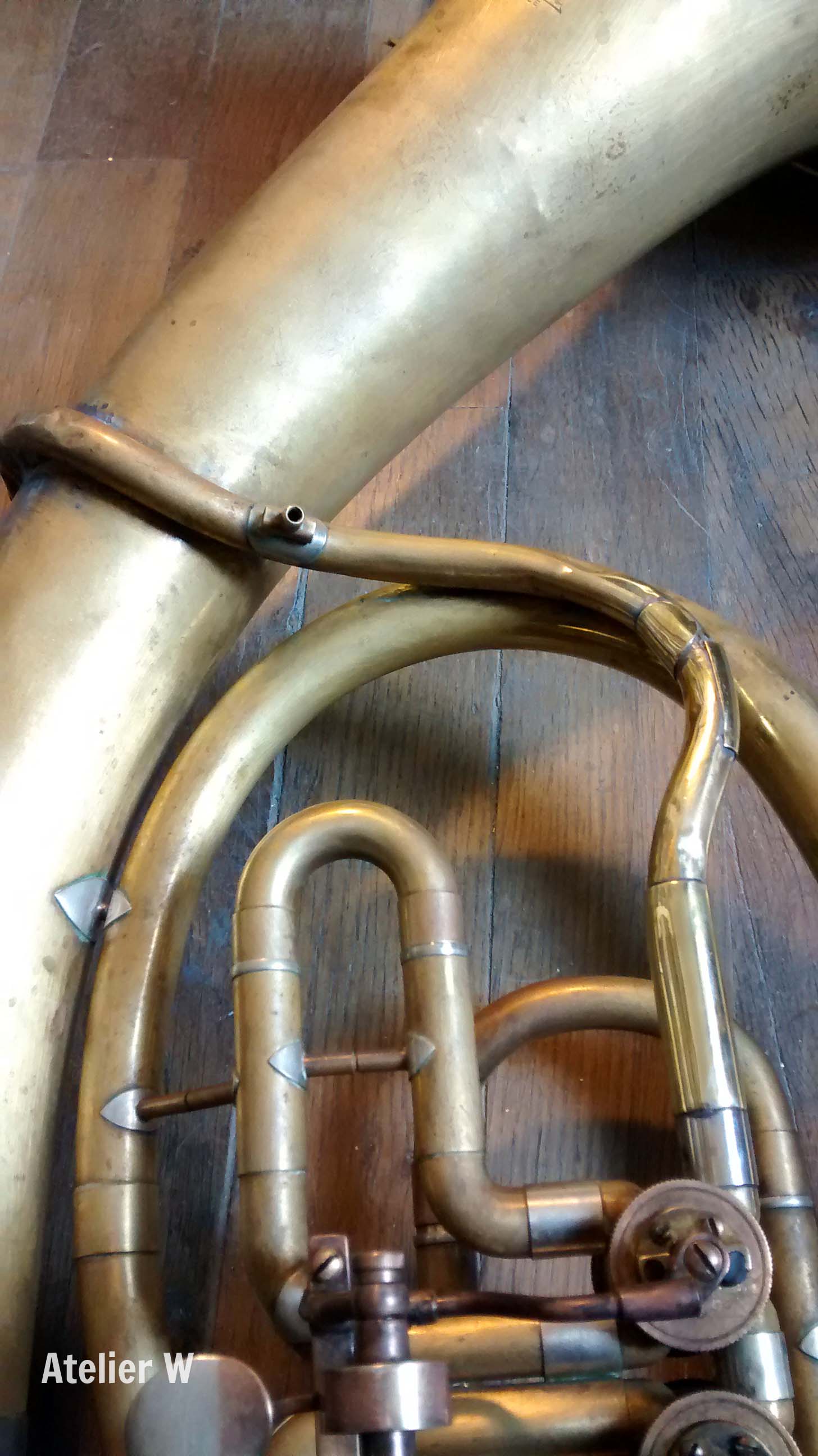 Tuba wagnérien Amati: fabrication d'une branche d'embouchure